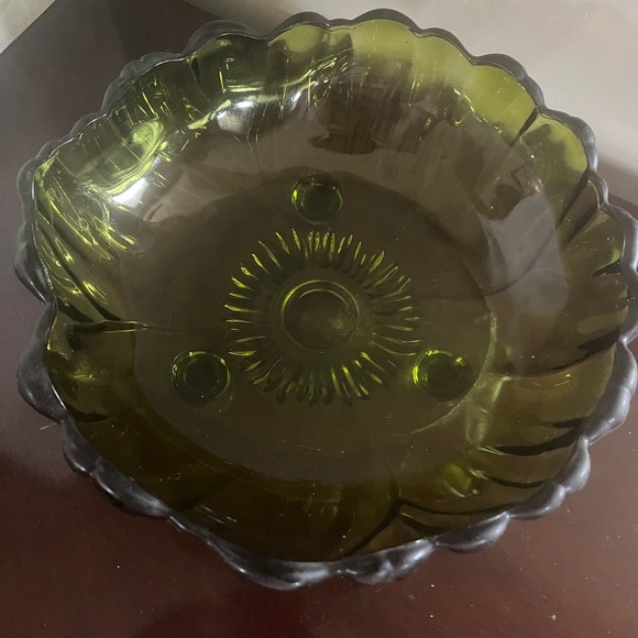 Indiana Glass vintage starburst fruit bowl avocado green - Picture 2 of 4